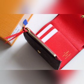 LV Модель M41938 Кошелек VICTORINE Изящный и функциональный, это