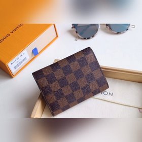 LV Модель M41938 Кошелек VICTORINE Изящный и функциональный, это