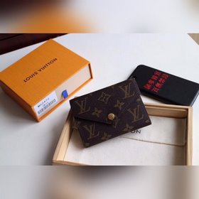 LV Модель M41938 Кошелек VICTORINE Изящный и функциональный, это