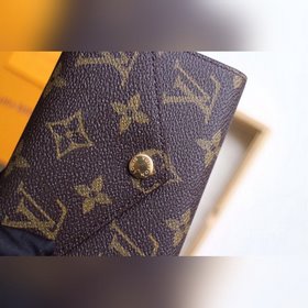 LV Модель M41938 Кошелек VICTORINE Изящный и функциональный, это