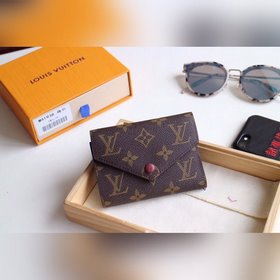 LV Модель M41938 Кошелек VICTORINE Изящный и функциональный, это