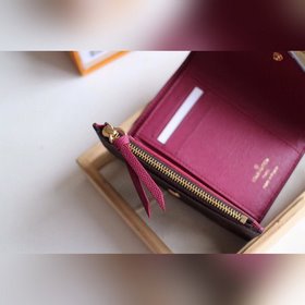 LV Модель M41938 Кошелек VICTORINE Изящный и функциональный, это