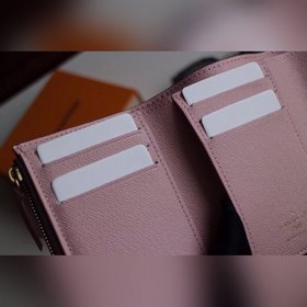 LV Модель M41938 Кошелек VICTORINE Изящный и функциональный, это