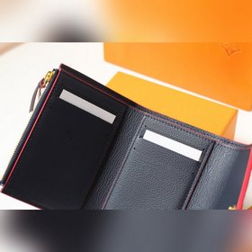 LV Модель M64060 Элегантный и практичный компактный кошелек Этот 