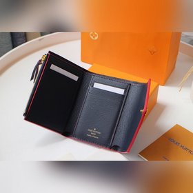 LV Модель M64060 Элегантный и практичный компактный кошелек Этот 