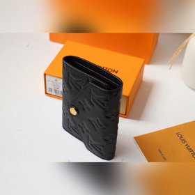 LV Модель M64060 Элегантный и практичный кошелек для мелочи Этот 