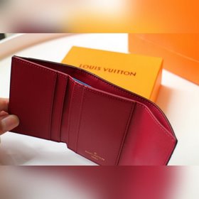 LV Модель M68704 MICRO Кошелек Этот компактный кошелек Micro из 