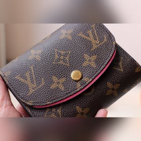 LV ARIANE Кошелек Модель M62037  Компактный изящный, с нескольк