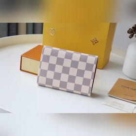 LV VICTORINE Кошелек Артикул： M60478 Рождественский дизайн с бе