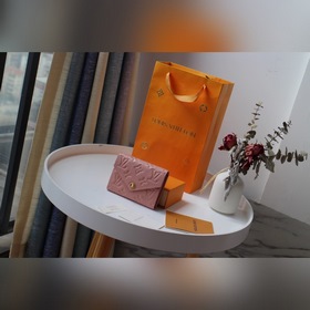 LV Артикул： M64060 Элегантный и практичный компактный кошелек Эт