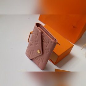 LV Артикул： M64060 Элегантный и практичный компактный кошелек Эт