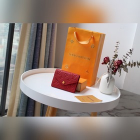 LV Артикул： M64060 Элегантный и практичный компактный кошелек Эт