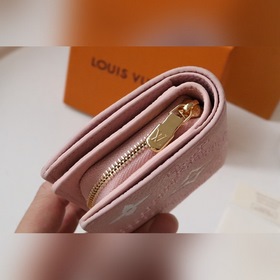 LV Juliette Кошелек Артикул： M81212 Изготовлен из классической т