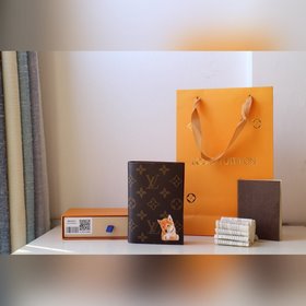 LV Модель M64411 Паспортный чехол «Сиабу» Идеальный аксессуар дл