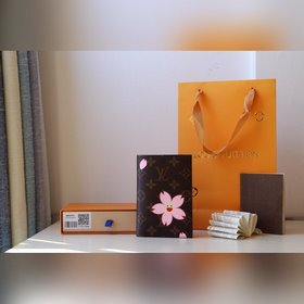 LV модель M64411 Паспортный чехол «Sakura» Идеальный аксессуар дл