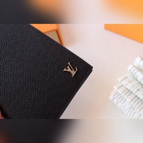 LV Модель M64411 Паспортный чехол Идеальный аксессуар для модных