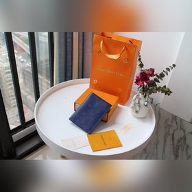 LV Модель M64501 Новый паспортный чехол Идеальный аксессуар для 