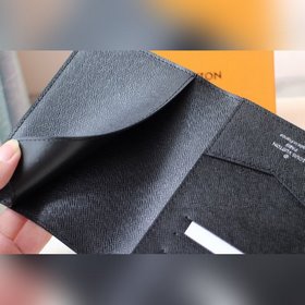 LV Модель M64501 Паспортный чехол Идеальный аксессуар для модных