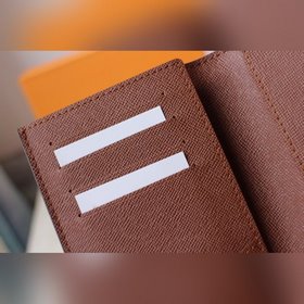 LV Модель M64501 Паспортный чехол Идеальный аксессуар для модных