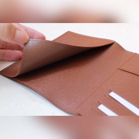 LV Модель M64501 Паспортный чехол Идеальный аксессуар для модных