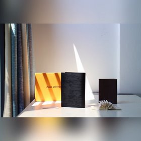 LV Модель M64501 Паспортный чехол Идеальный аксессуар для модных 