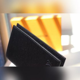 LV Модель M64501 Паспортный чехол Идеальный аксессуар для модных 
