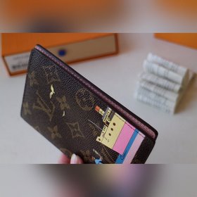 LV Артикул： M64411 Паспортный чехол Идеальный аксессуар для мод