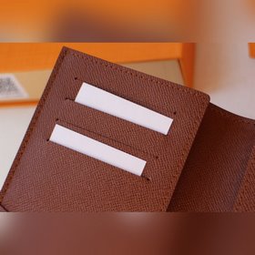 LV Артикул： M64411 Паспортный чехол с изображением сакуры Идеал