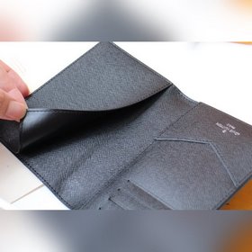 LV Артикул： M62089 Silver Wheat Паспортный чехол Изготовлен из 