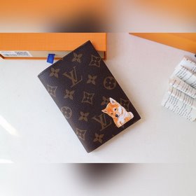 LV Артикул： M64411 Паспортный чехол с изображением собаки породы