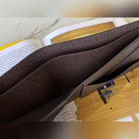 LV Артикул： M60895 Кошелек MULTIPLE с желтыми цветами Изготовле