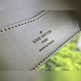 LV Модель M80520 Военный зеленый кошелек SLENDER Этот кошелек S
