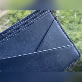 LV Артикул： M80422  Multiple Кошелек Минималистичные линии подч