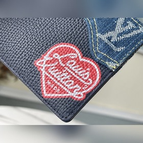 LV Артикул： M81020 Черный кошелек Slender В начале весны 2022 г
