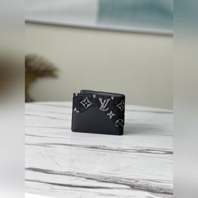 LV Артикул： M81020 Черный кошелек Slender В начале весны 2022 г