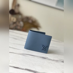 LV Артикул： M81026 Синий кошелек Изготовлен из специально обраб