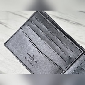 LV Артикул： M81312 Короткий кошелек с вышивкой Этот кошелек соч