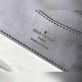 LV Артикул： M81312 Короткий кошелек с вышивкой Этот кошелек соч