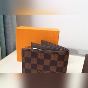 LV AMERIGO Кошелек Модель M60053 Этот кошелек Amerigo сочетает 