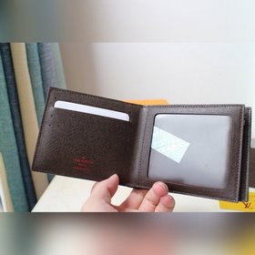 LV AMERIGO Кошелек Модель M60053 Этот кошелек Amerigo сочетает 