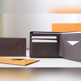 Кошелек LV MULTIPLE Модель M60895 Изготовлен из стильной парусины