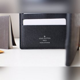 Кошелек LV MULTIPLE Модель M60895 Изготовлен из стильной парусины