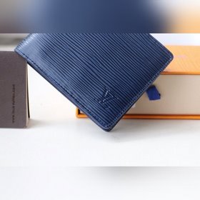Кошелек LV MULTIPLE Модель M60895 Изготовлен из стильной парусины
