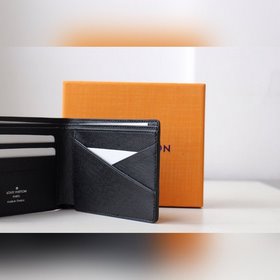 Кошелек LV MULTIPLE Модель M60895 Изготовлен из стильной парусины