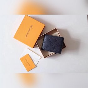 LV MULTIPLE Кошелек Модель M62901 Этот кошелек Louis Vuitton Mult