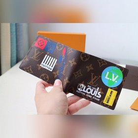 LV модель M67819 Короткий кошелек MULTIPLE Новейшая модель, огр