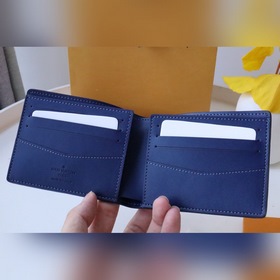 LV  Артикул： 81404 Короткий кошелек Белый шелковый шарф с принто