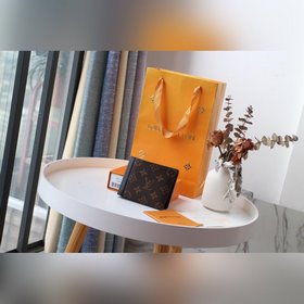 LV Модель M69408 Старый дизайн  Multiple Кошелек Тонкий дизайн,