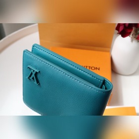 LV Многофункциональный кошелек Артикул： M81026 Изготовлен из ко