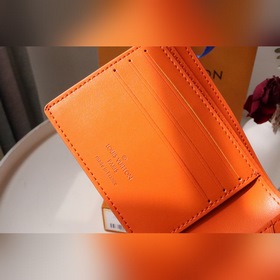 LV Многофункциональный кошелек Артикул： M81026 Изготовлен из ко